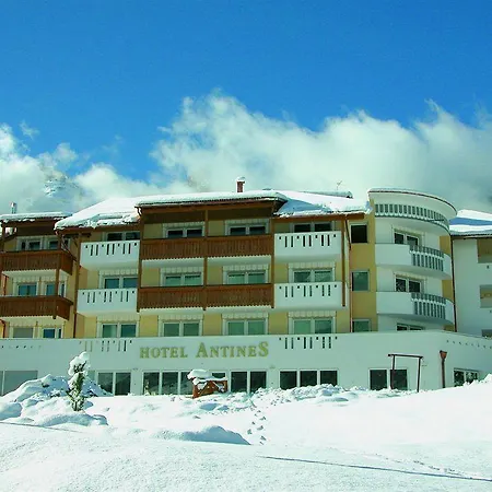 Antines Hotel 4*